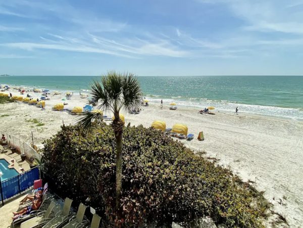 On Beach Vacation Condo in Madeira Beach